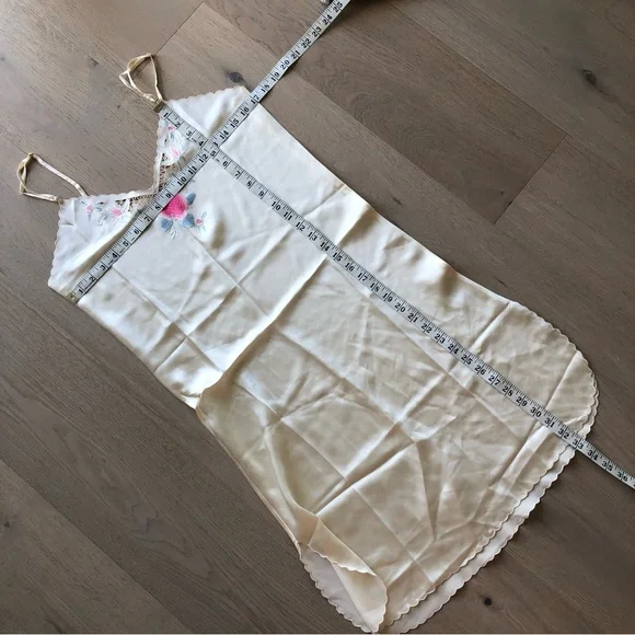 Yellow Silk Robe and Slip Set - Picture 7 of 7